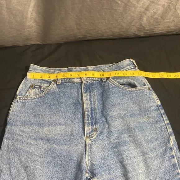 Vintage 90s Tapered Lee Jeans - Picture 8 of 12